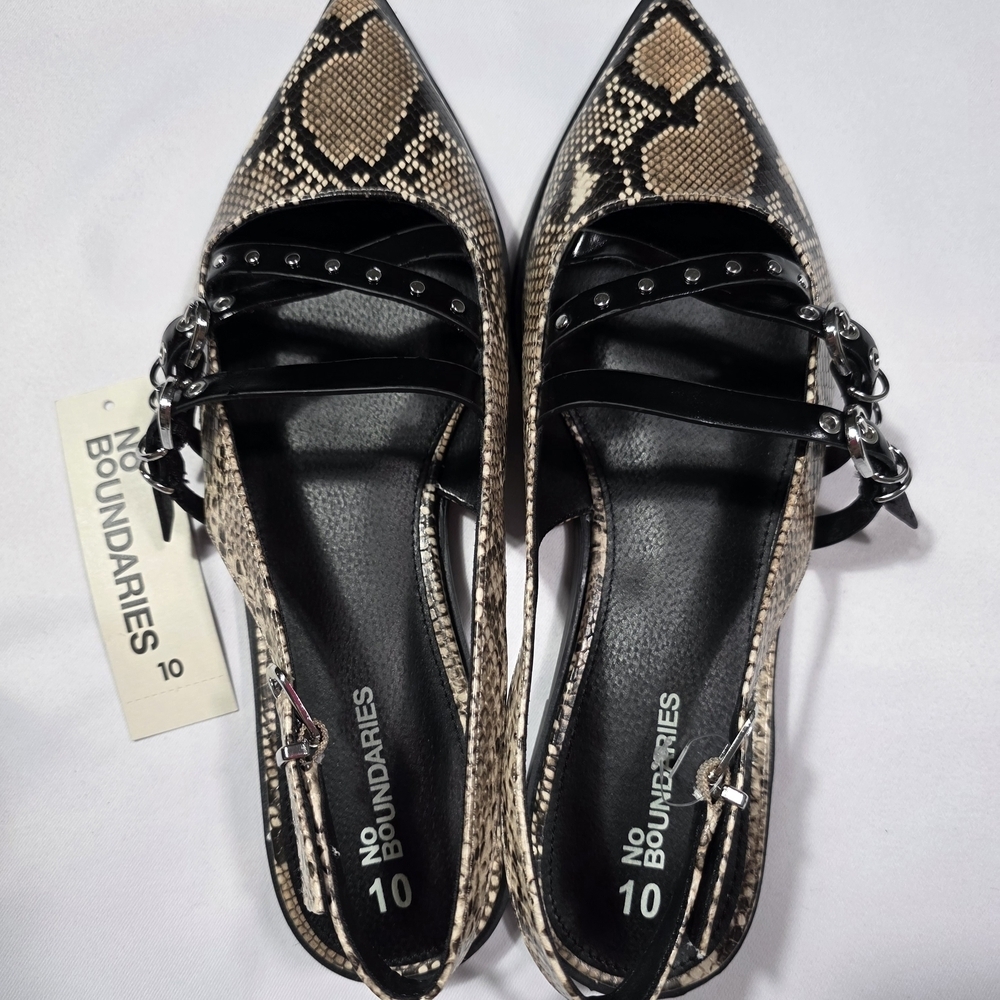 No Boundaries Women’s Snake Print Slingback Flats Studded Strappy Size 10 New - Picture 3 of 4